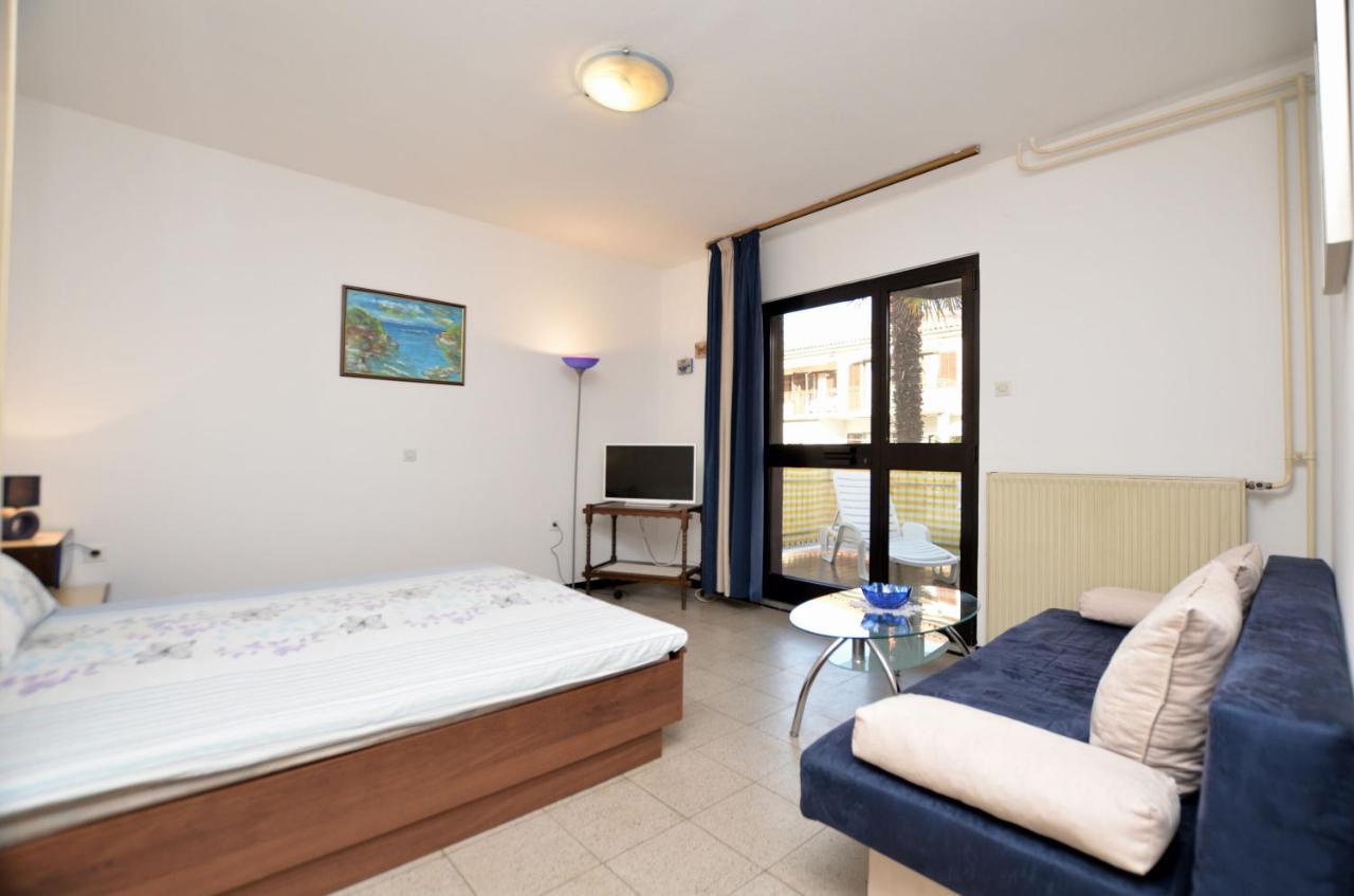 Apartments Ljiljana Novigrad Istria Exterior foto